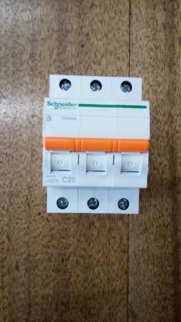 SCHNEIDER MCB 3 PHASE 6A/10A/16A/20A/25A/32A/40A/50A/63A