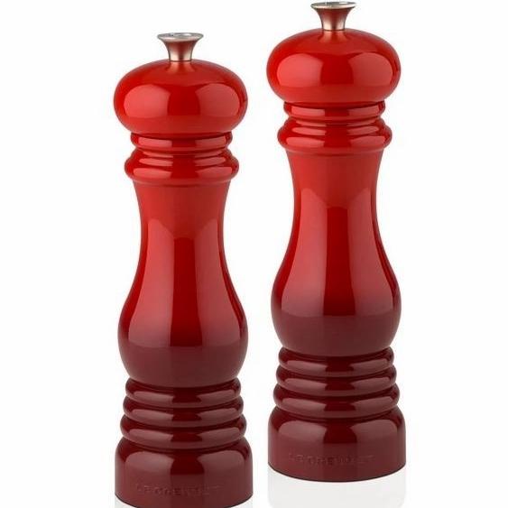 

Le Creuset Salt and Pepper Mill in Cherry Red Lada Garam Grinder