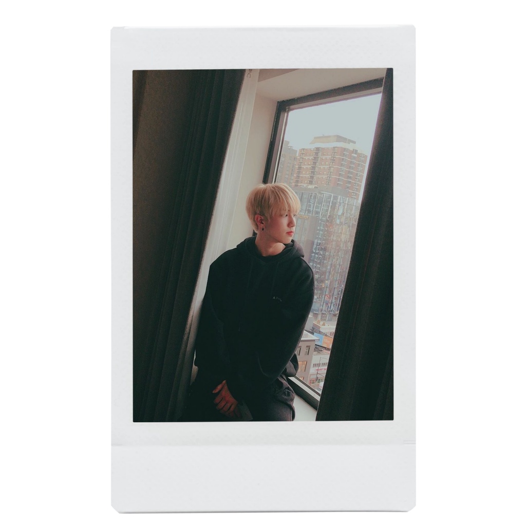 BOOKED lim GO LIVE han skz