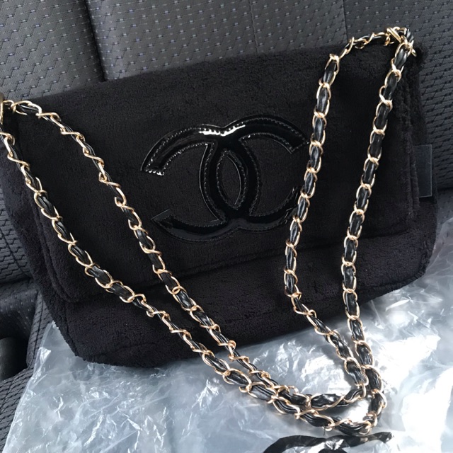 Chanel VIP Gift Bag ORI