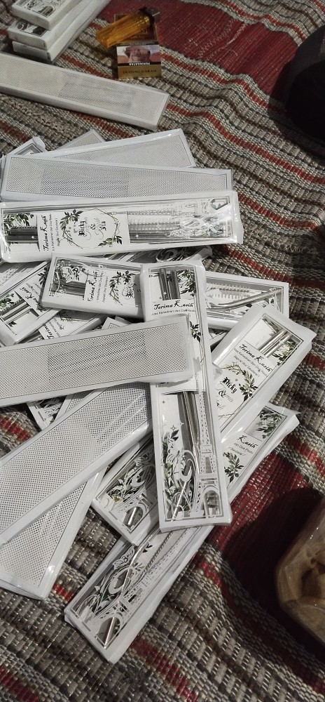 Bisa Cod Souvernir Pernikahan Sedotan Stainless Alas Kartu Ucapan Kemasan Mika