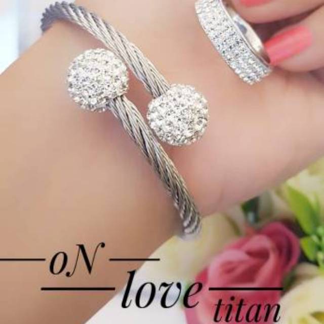 Kalung gelang cincin anting titanium terlaris