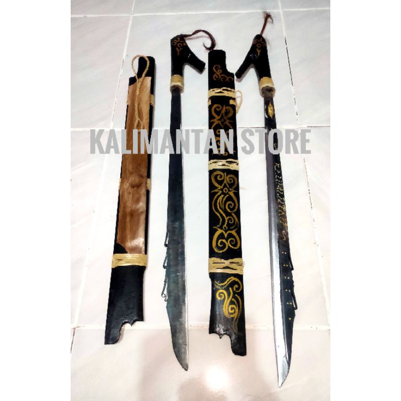Mandau Dayak Ukir Asli Kalimantan