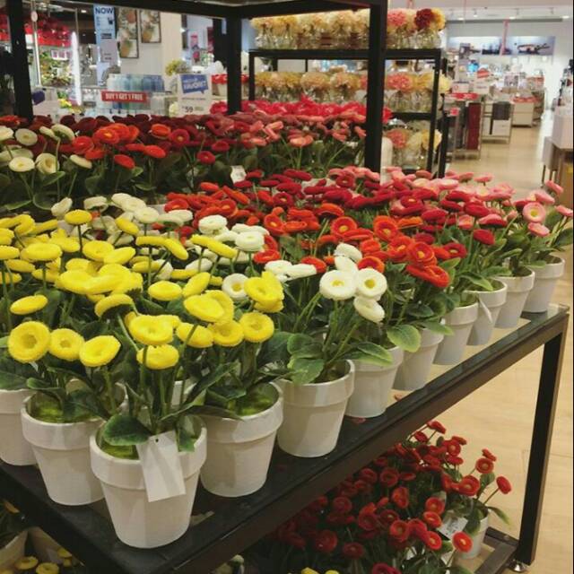 Flower artificial by informa