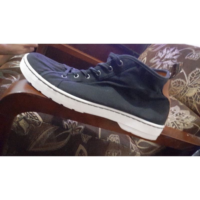 sepatu Dr. martin canvas