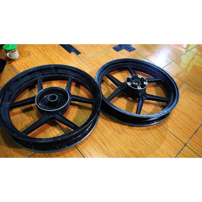 velg axio tapak lebar vixion old 250 350 bekas