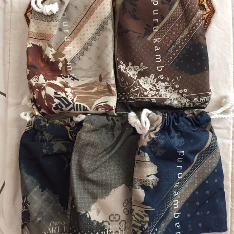 Puru Kambera - Azulejo (morela)