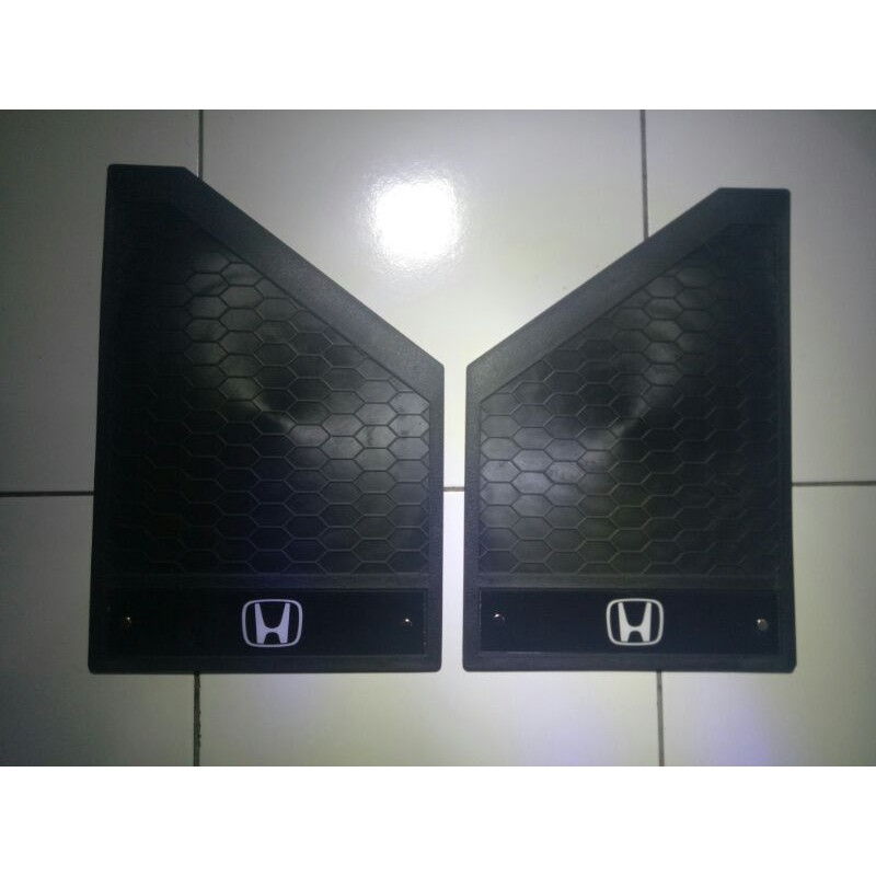 karpet lumpur/ mudguard 1 set isi 2 model miring