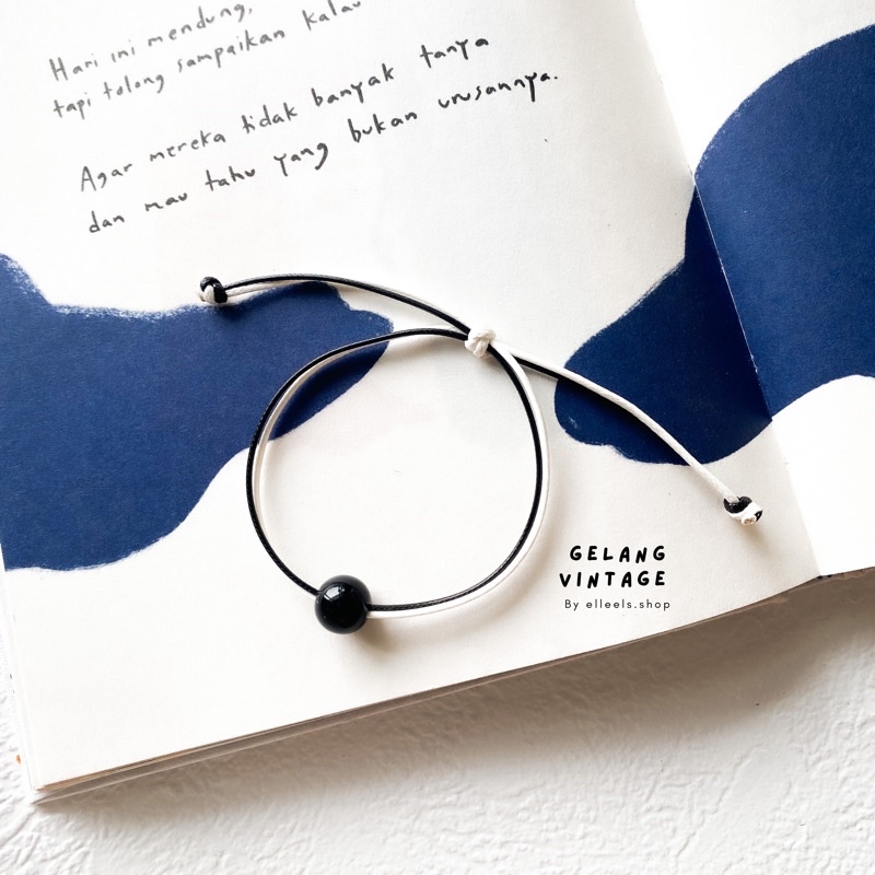 gelang manik batu hitam/gelang 2 warna tali/gelang vintage/gelang couple
