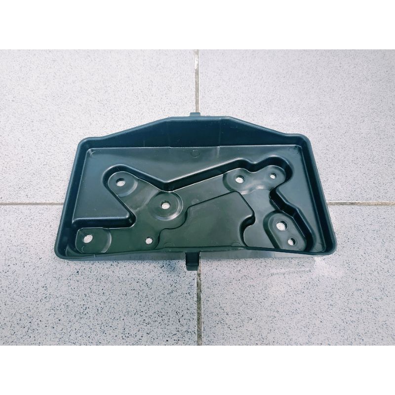 Tatakan Aki Avanza Rush