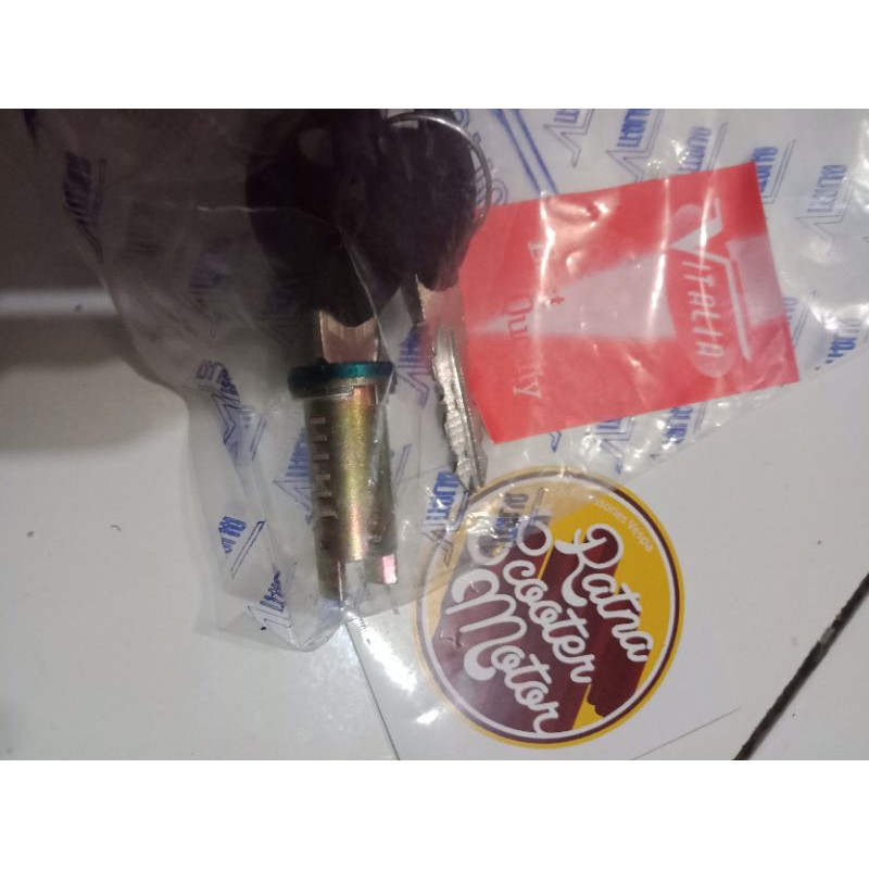 anak kunci jok atau kunci kontak vespa excel exclusive strada vitalia