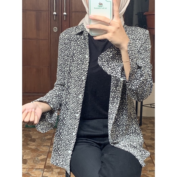 PRELOVED - BAJU KEMEJA APT 9