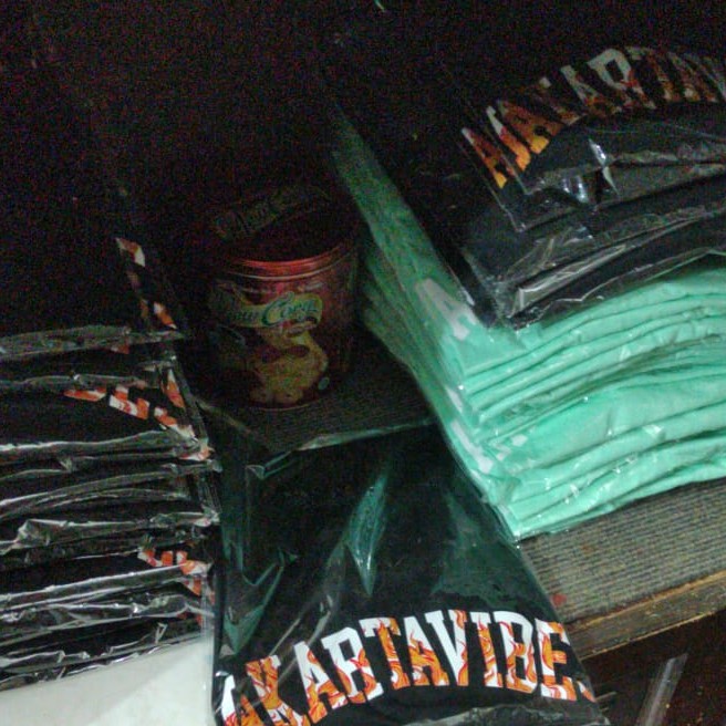 Kaos Jakarta Vibes tshirt Produk Lokal-4