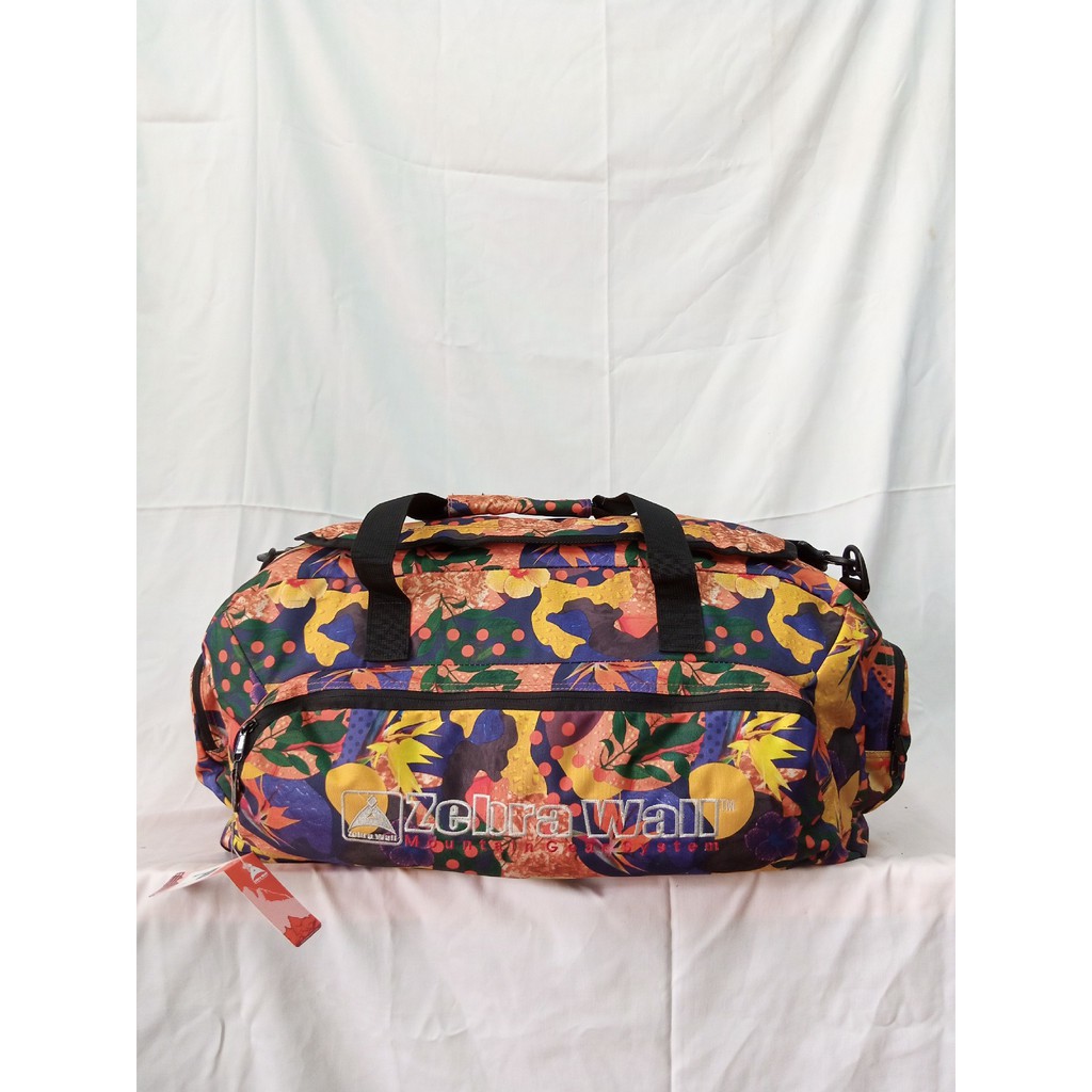 TAS TRAVEL ZEBRA WALL