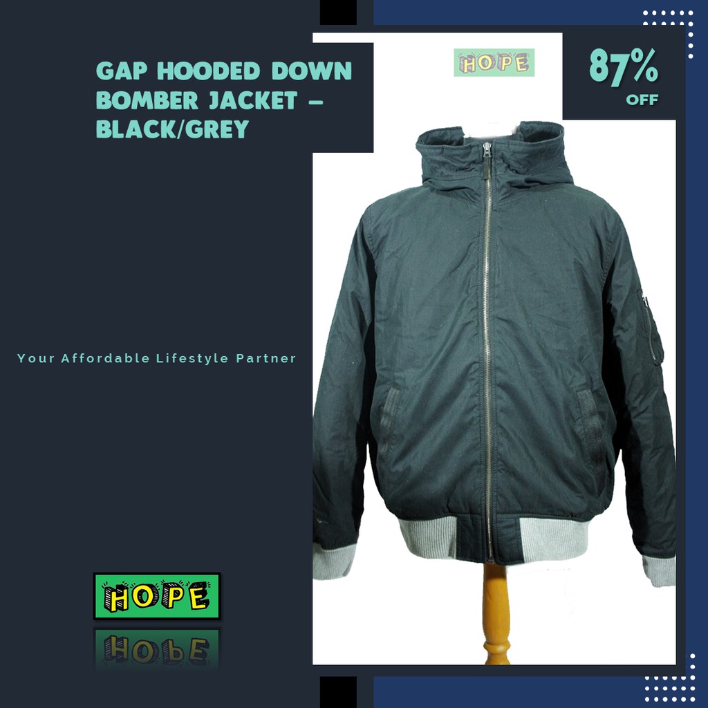 Original BNWOT Gap Hooded Down Bomber Jacket - Black