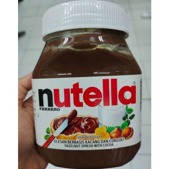 Nutella Ferrero Olesan Berbasis Kacang dan Coklat Hazelnut Spread with Cocoa 680g