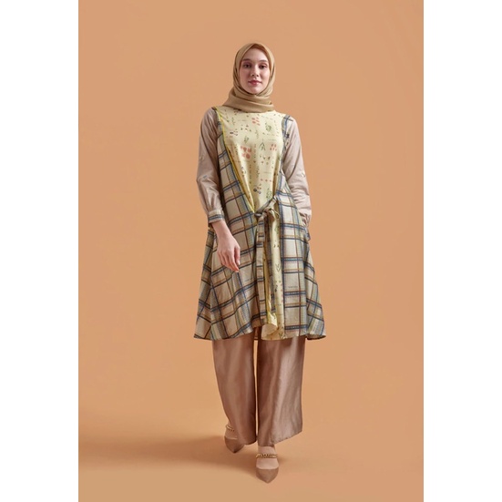 Sale  New Nahla Tunik Riamiranda uk M