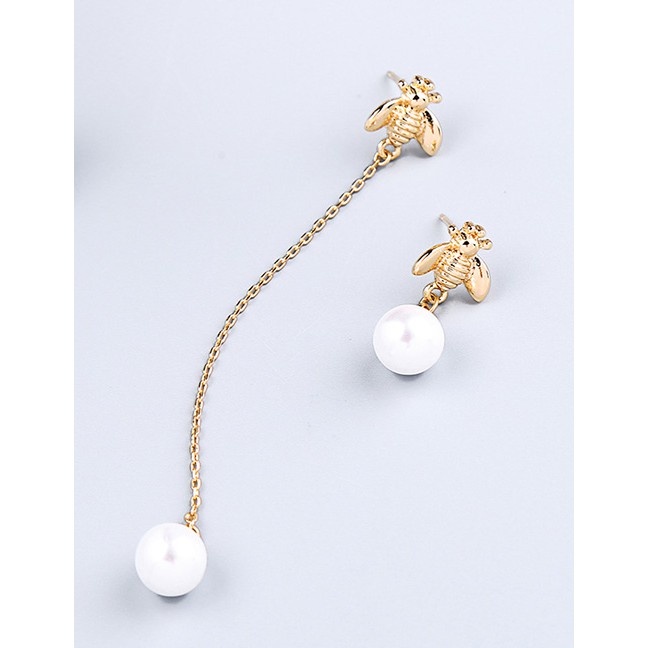 LRC Anting Tusuk Fashion Gold S925 Sterling Silver Bee Asymmetric Pearl Earrings F95533