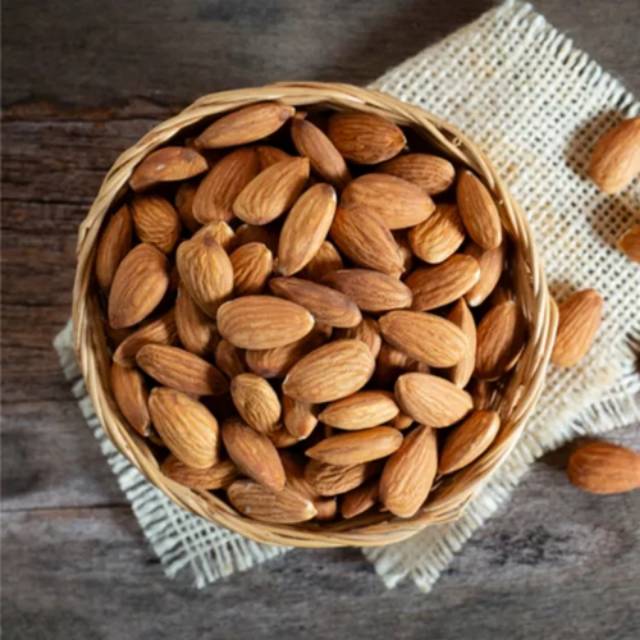 

Kacang Almond Panggang/Original Roasted Almond tanpa Kulit (250gr)