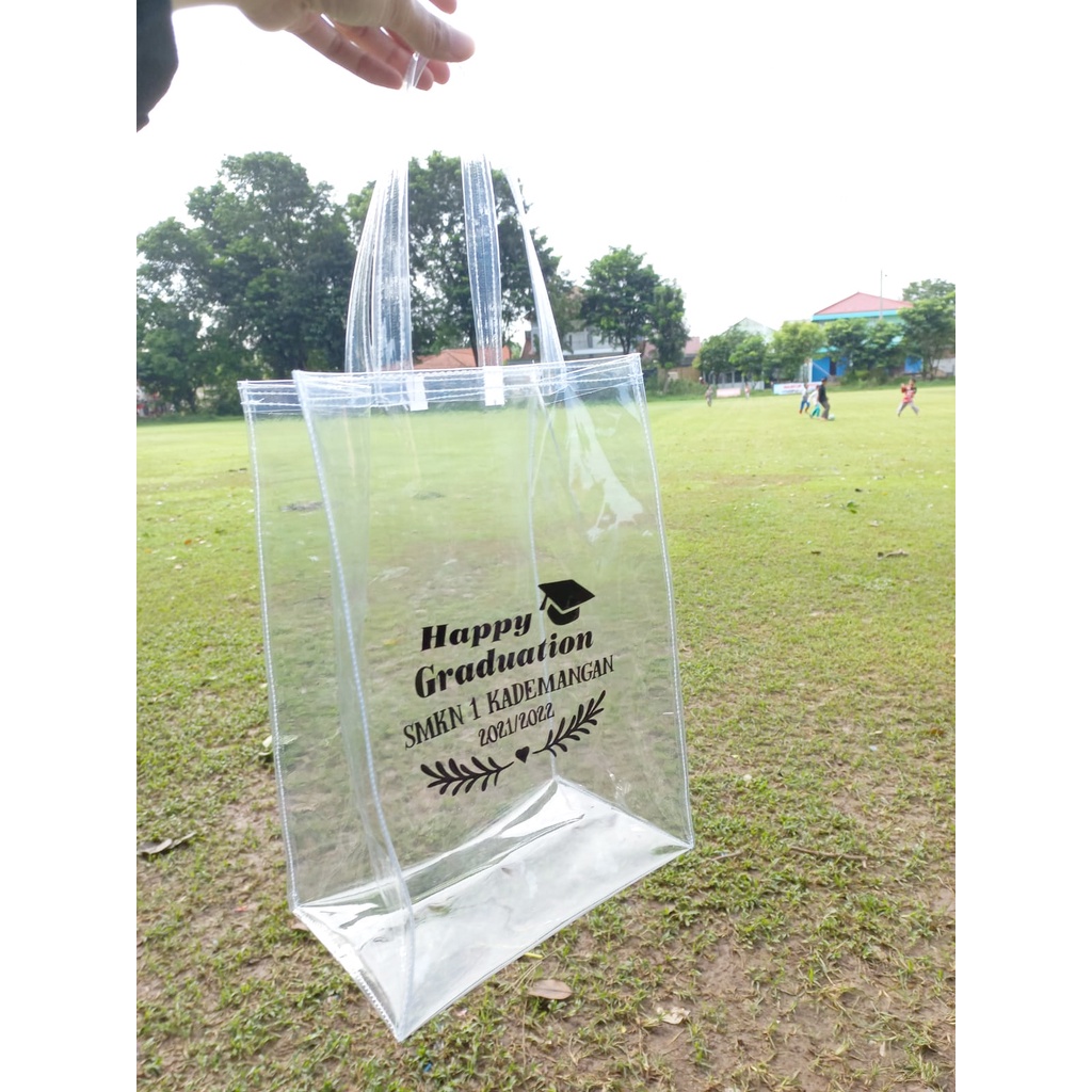 

23x32x15 Min Order 500pcs / Free Sablon 1 Warna 1 Sisi / Mika Tebal 0,30gsm / Tas Mika Sablon Premium