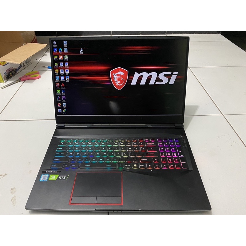 msi GE75 RAIDER 8SE