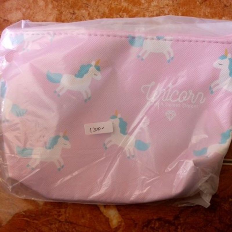 

tempat pensil unicorn