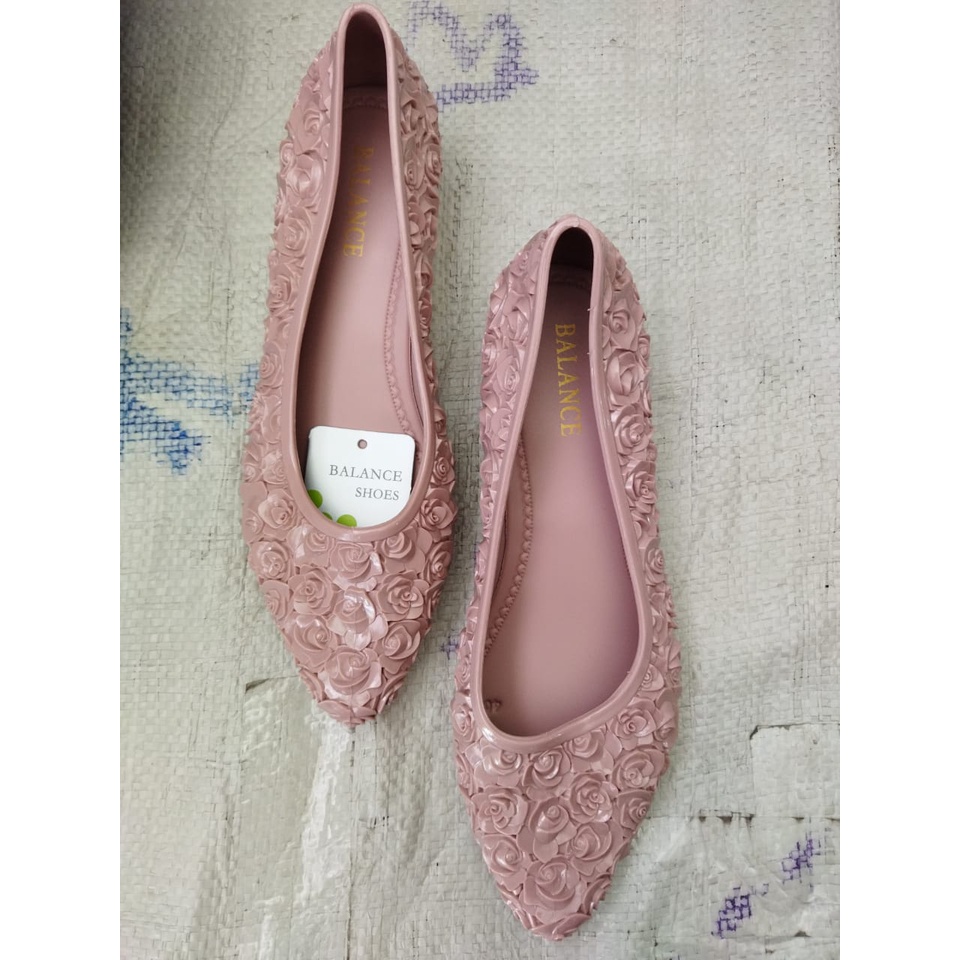 SEPATU JELLY PEREMPUAN DEWASA MOTIF ROSE GLOSSY IMPORT BALANCE 609-A1/SEPATU MOTIF BUNGA