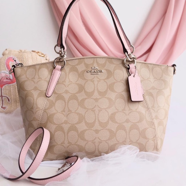 Coach small kelsey sign petal pink