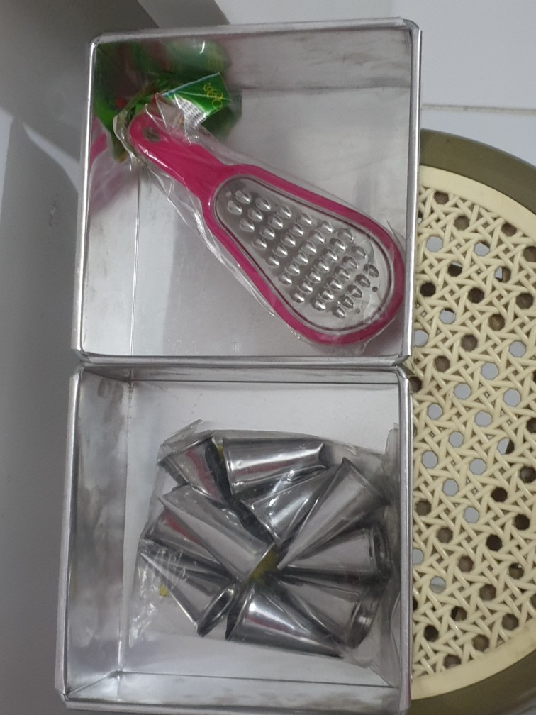 Loyang Persegi Ukuran 14 X 14 X 7 Cm