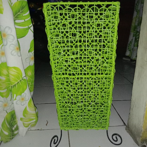 Tempat Payung Rotan Sintetis Bentuk Kotak Dan Bulat