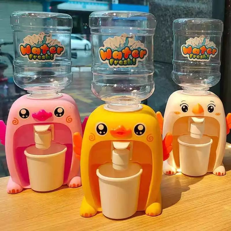 Dispenser Mini Galon Portable Karakter Lucu Botol Minum Anak