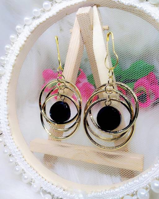 A103 Anting hijab bulat susun kristal black gold