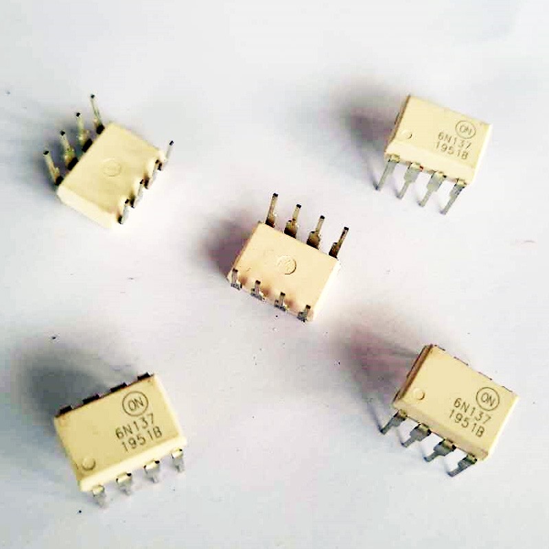 IC 6N137 ON INTEGRATED CIRCUIT 6N137M TIPE DIP-8