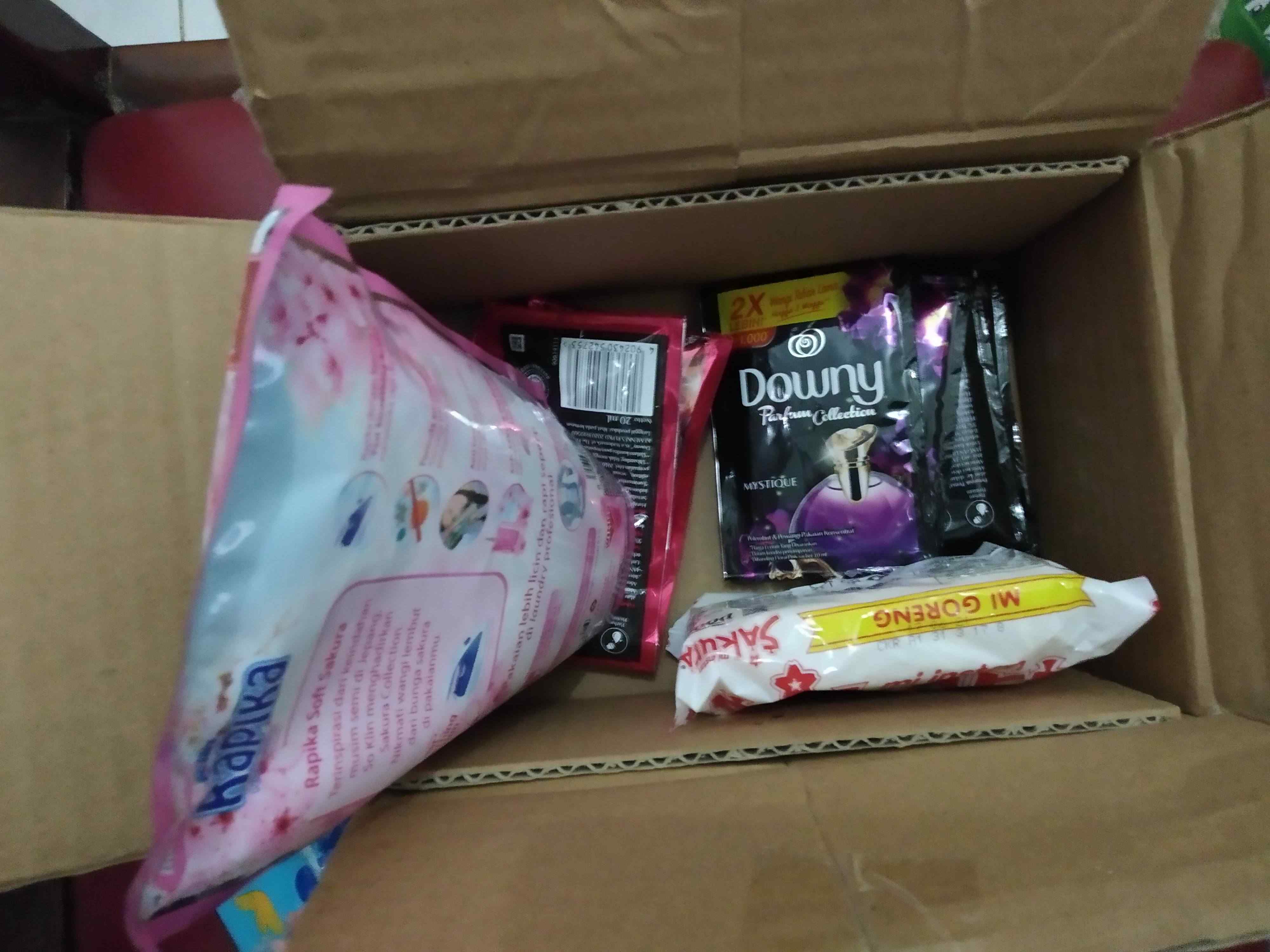 Downy Mystique Renceng @500 Sachet (1 Renceng Isi 24 Pcs)