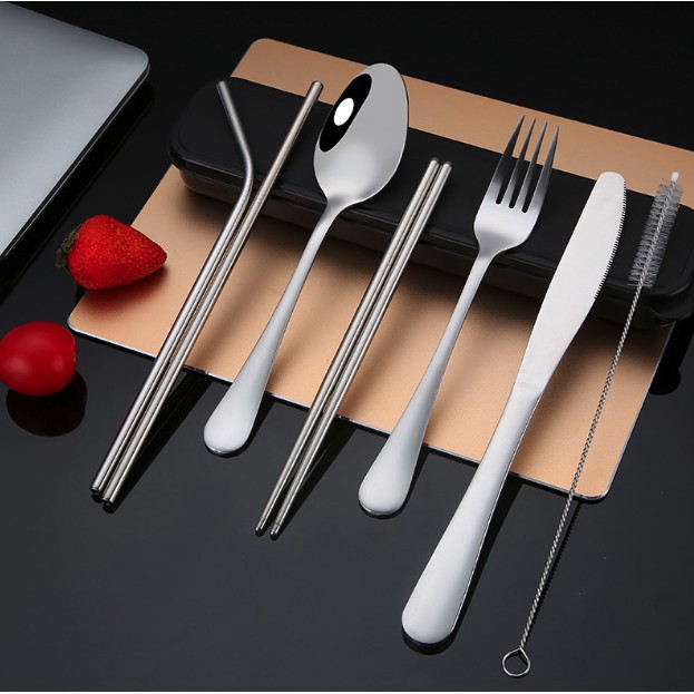 Cutlery Set Travel Paket Alat Makan Sendok Garpu Pisau Sumpit Sikat Pembersih Sedotan Stainless