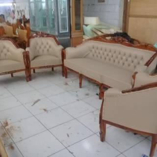 Sofa Lois Jati Set 3 1 1 1 2meja sudut 1meja utama Sofa Lois Jati Set 3 1 1 1 2meja sudut 1meja utama
