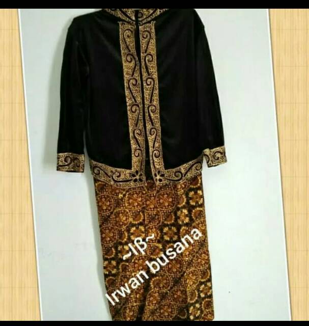 Baju adat jawa size TK ( bahan elastis)