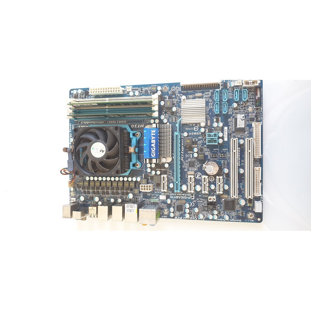 Paket MotherBoard Gigabyte MA770T-UD3P + Athlon X2 240 + 4GB