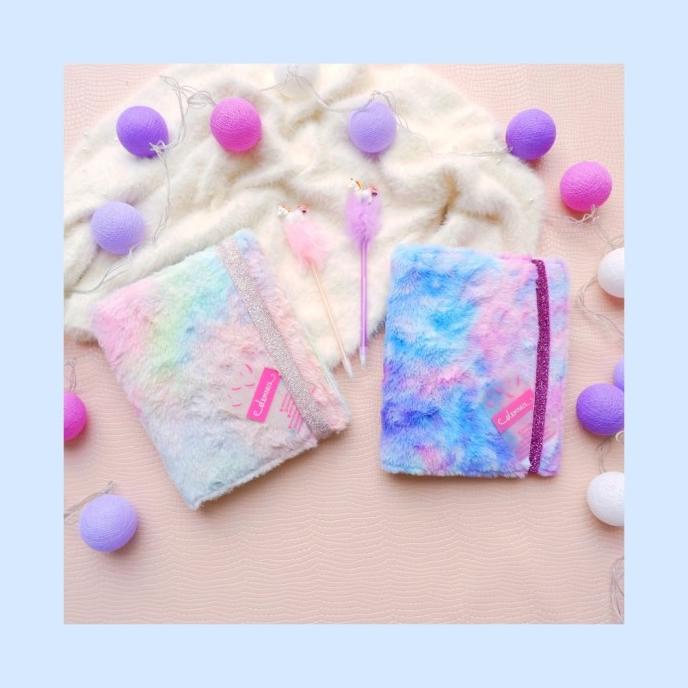 

Binder A5 B5 Bulu Fluffy. Ukuran A5 20Ring & B5.Demnacs Terlaris