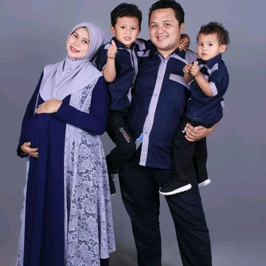 Baju Lebaran Couple – Baju Muslim Seragam Keluarga Lebaran Syar’i Wolly Crepe – khayra.ayoeni 01