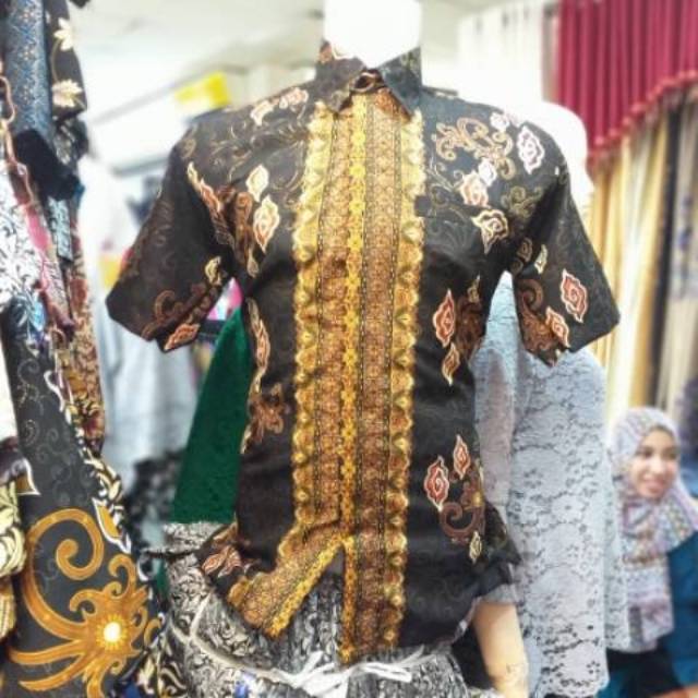 Kemeja batik / batik pria / kemeja batik kantor / hem batik / kemeja batik modern