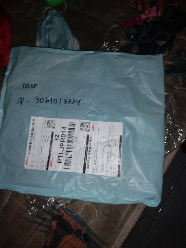 Aswomulyo Kuning Kunyit Kemeja Batik Pria Lengan Panjang Full Furing Katun Halus Batu Raden