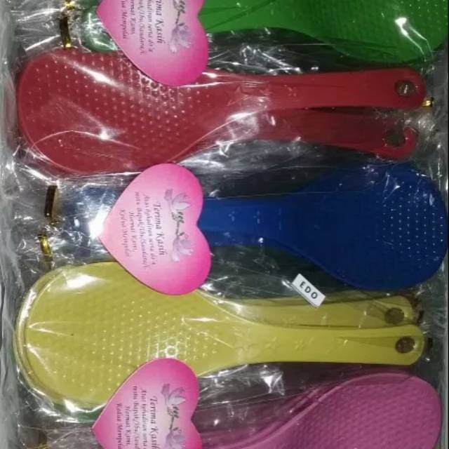 Souvenir pernikahan centong nasi