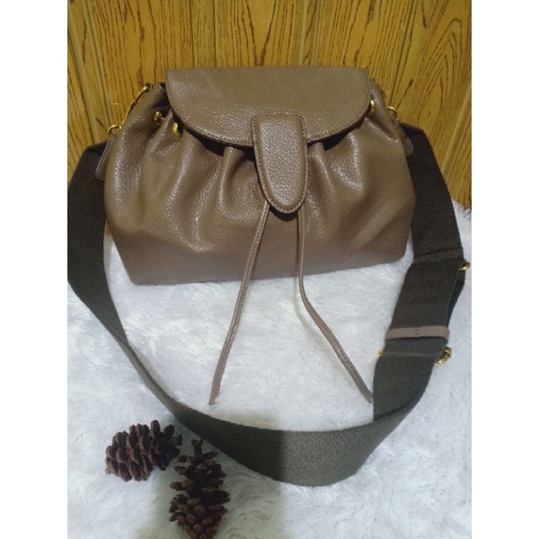 Preloved - Tas Serut Marita Huurinainen