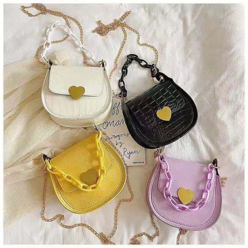 PUSAT TAS MURAH TAS RANTAI TAS LOVE TAS KEKINIAN TAS LILAC TAS UNGU TAS GEMES TAS LUCU TAS BAHU MINI