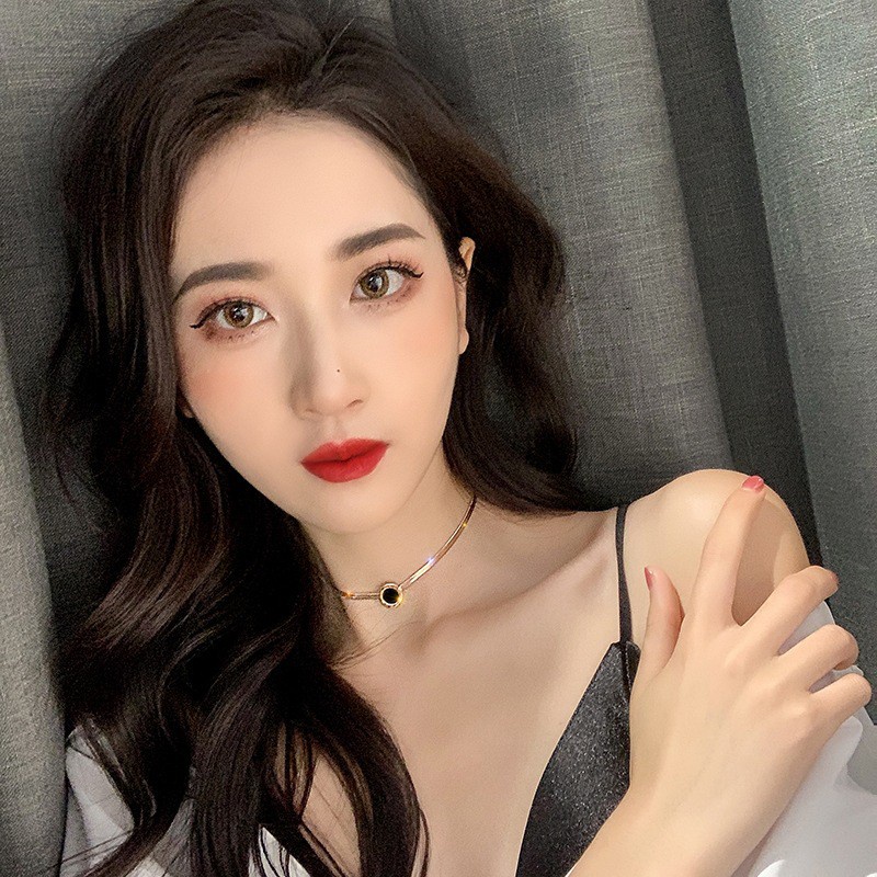 Kalung Titanium Asli Anti Karat Emas 18k Wanita Bentuk Bulat Angka Romawi Perhiasan