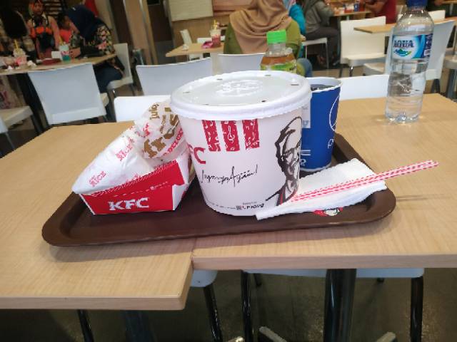 Kfc 100. Безлимитная карта kfc 100%. Kfc 100. Баскет дуэт острый. Оригинальные стрипсы кфс острые или нет.