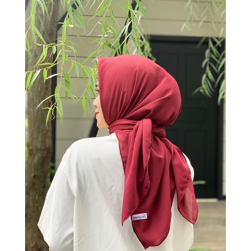 Kahla Square Zaco.id Maroon
