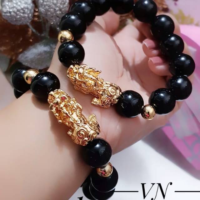 Gelang giok naga mewah