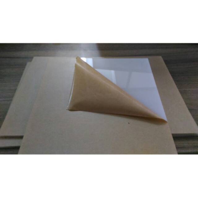 

Acrylic sheet - Akrilik lembaran A4 Warna Susu Uk. 210 mm x 300 mm 3mm